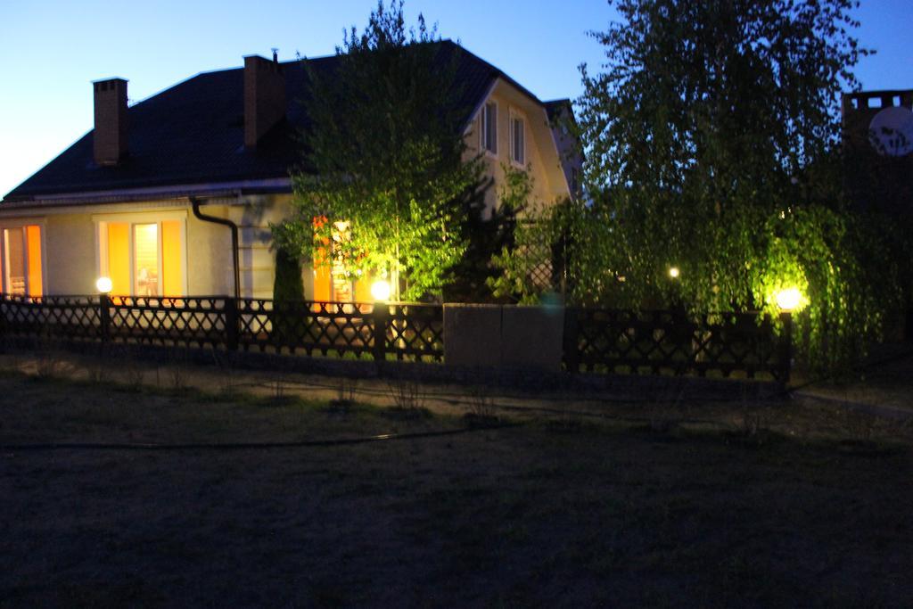Hôtel Usadba Slavnaya à Mukhavets Chambre photo